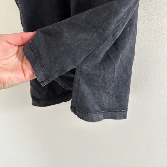 Peloton Acid Wash Pullover Crew Neck Short Sleeve T-Shirt Black M - Picture 5 of 7